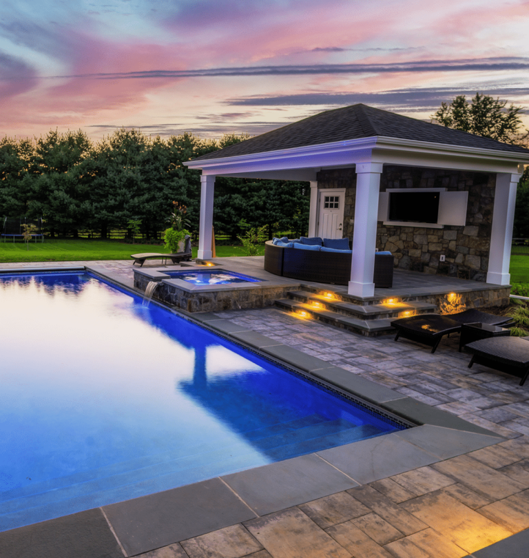 picture of custom landscape lighting
